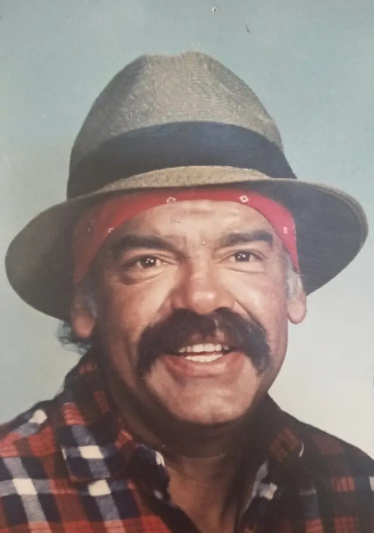 Jerry R Castillo
